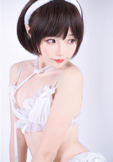 三只裸熊