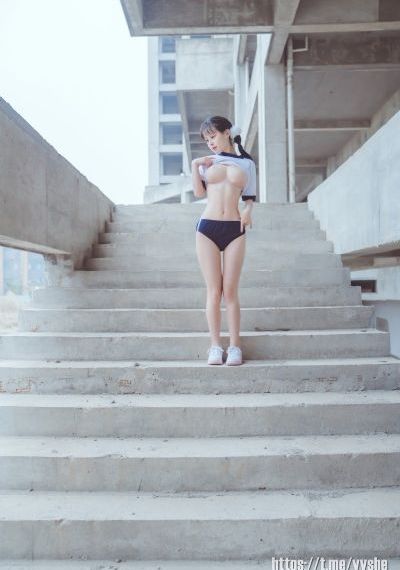年轻的教师在线观看