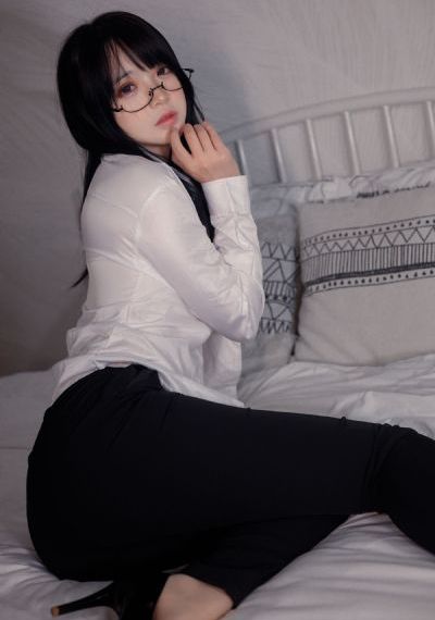 热思思