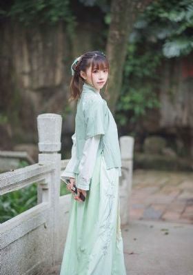朋友的妻子中文