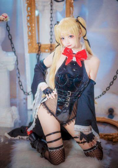 正在播放001女体研究拷问所